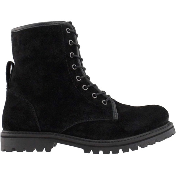 No Fly Boots - Picture 2 of 5